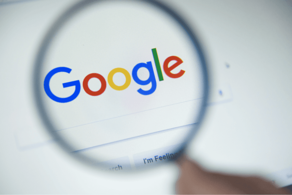 person using Google, how to delete google searches