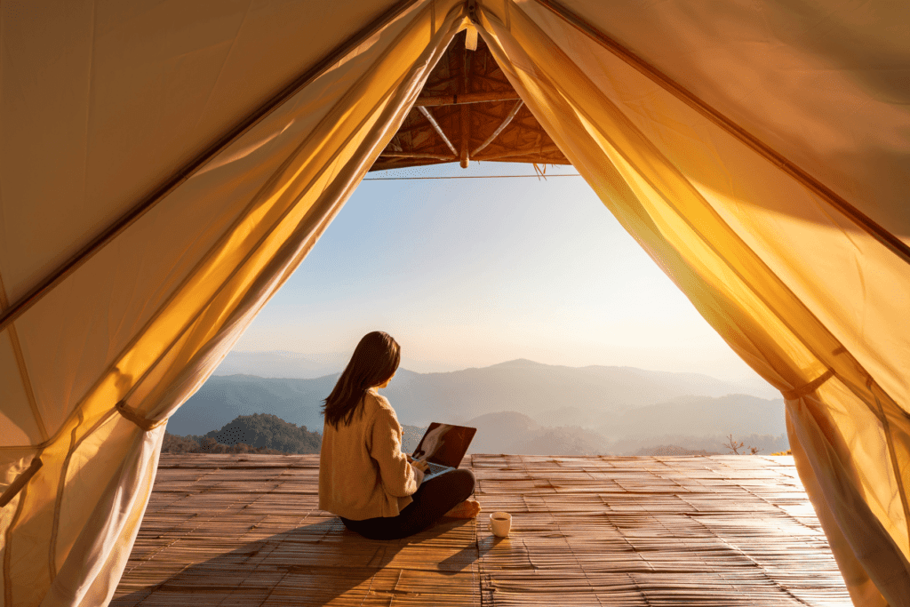 Woman using internet while traveling, should leave VPN on