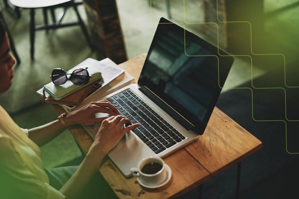 person using computer at cafe, vpn dns leak test